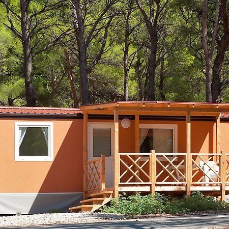 Mobile Homes Basko Polje Campground Baška Voda المظهر الخارجي الصورة