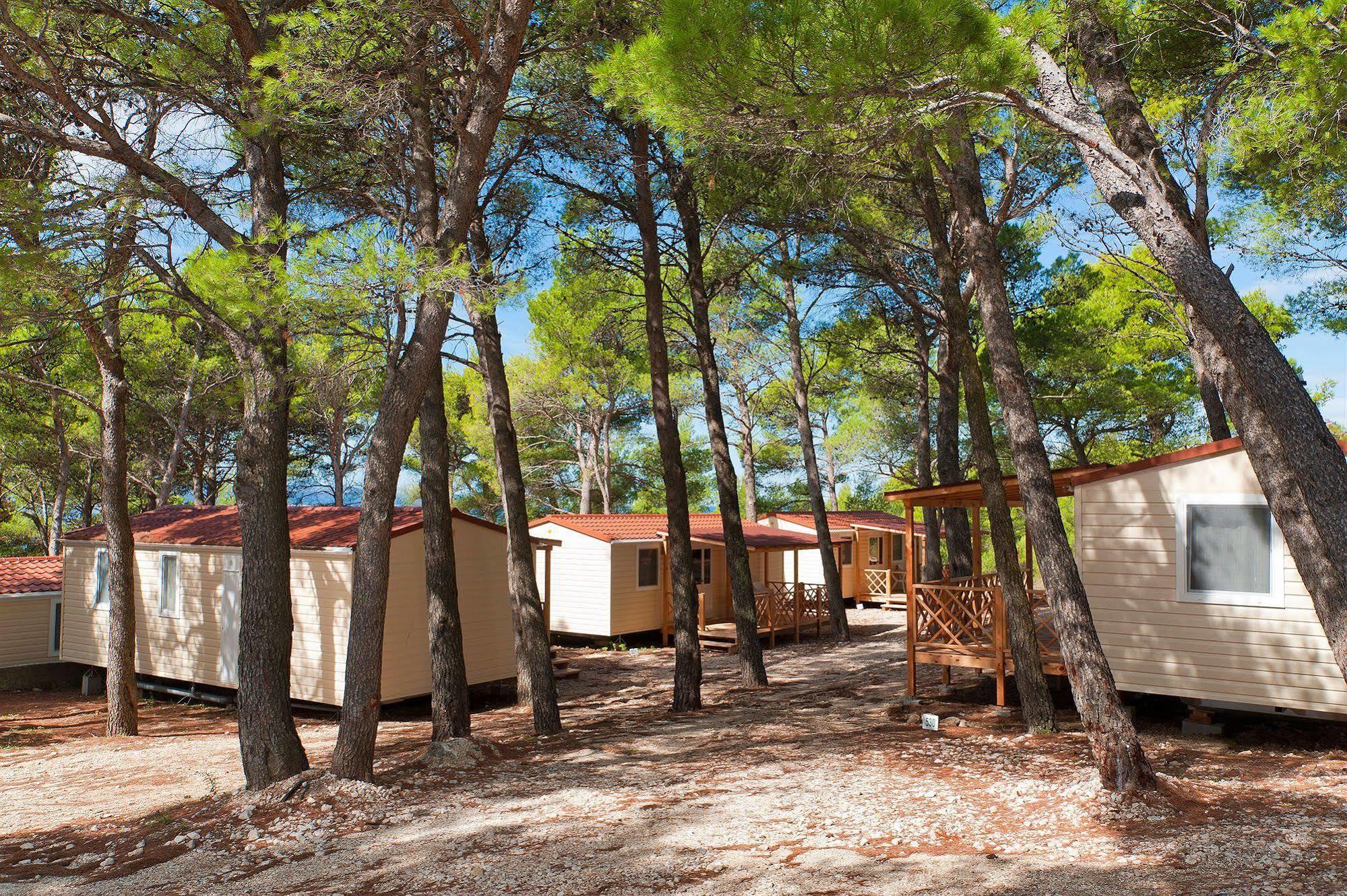 Mobile Homes Basko Polje Campground Baška Voda المظهر الخارجي الصورة